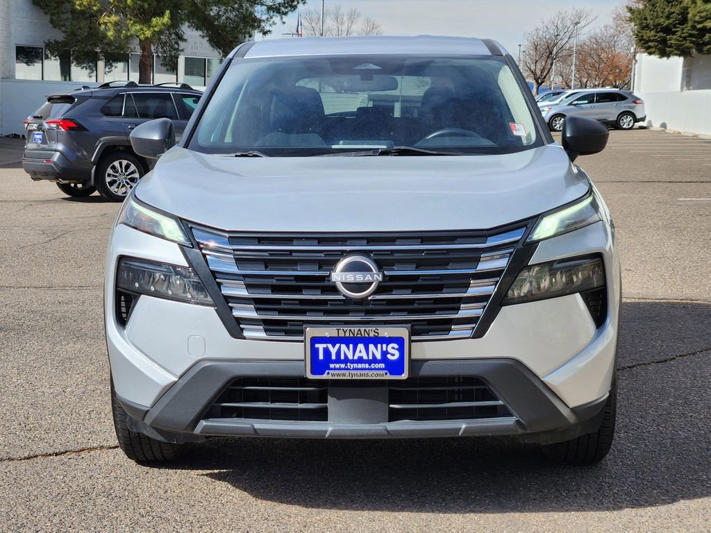 Used 2024 Nissan Rogue S image 7