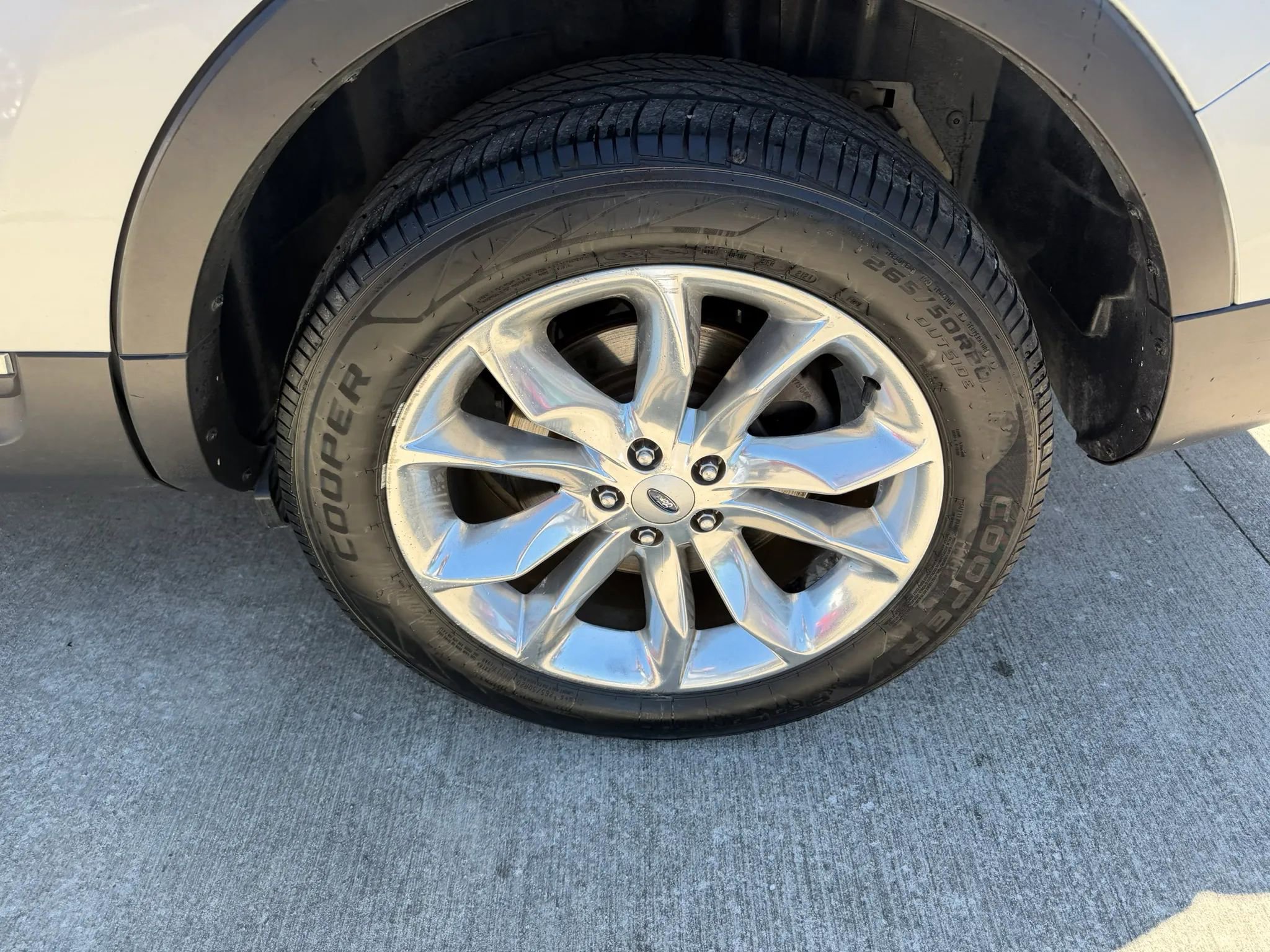 Used 2013 Ford Explorer XLT AWD/4WD image 17