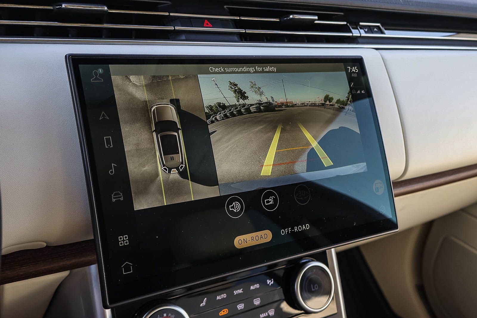 Certified 2023 Land Rover Range Rover SE AWD/4WD image 36