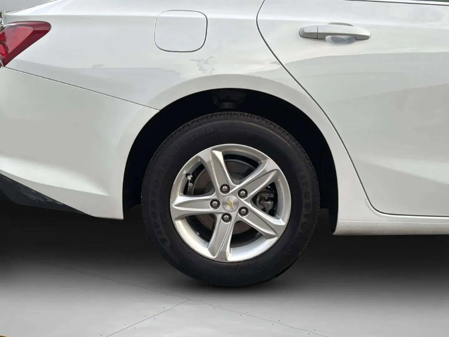 Used 2022 Chevrolet Malibu LT image 31