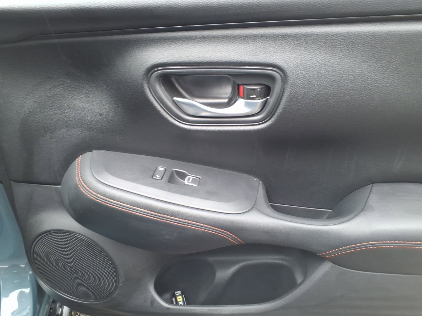 Used 2025 Honda HR-V Sport image 5
