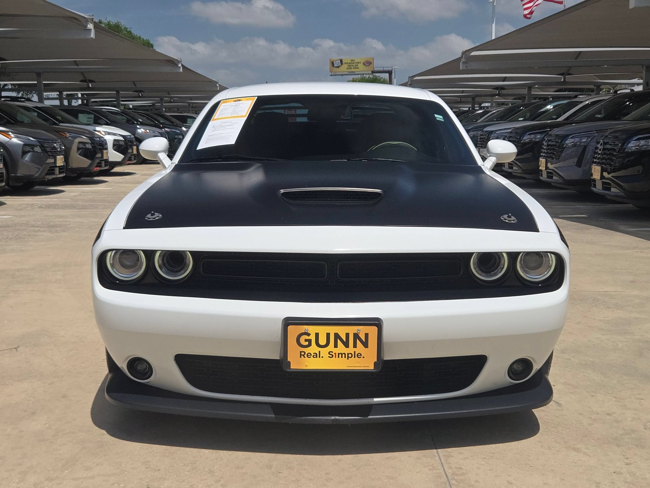 Used 2019 Dodge Challenger R/T w/ Driver Convenience Group RWD image 8
