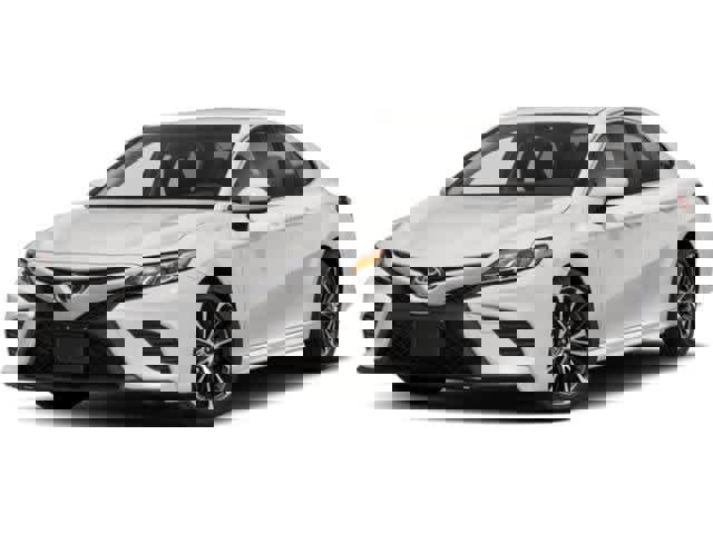 Used 2019 Toyota Camry SE FWD image 1