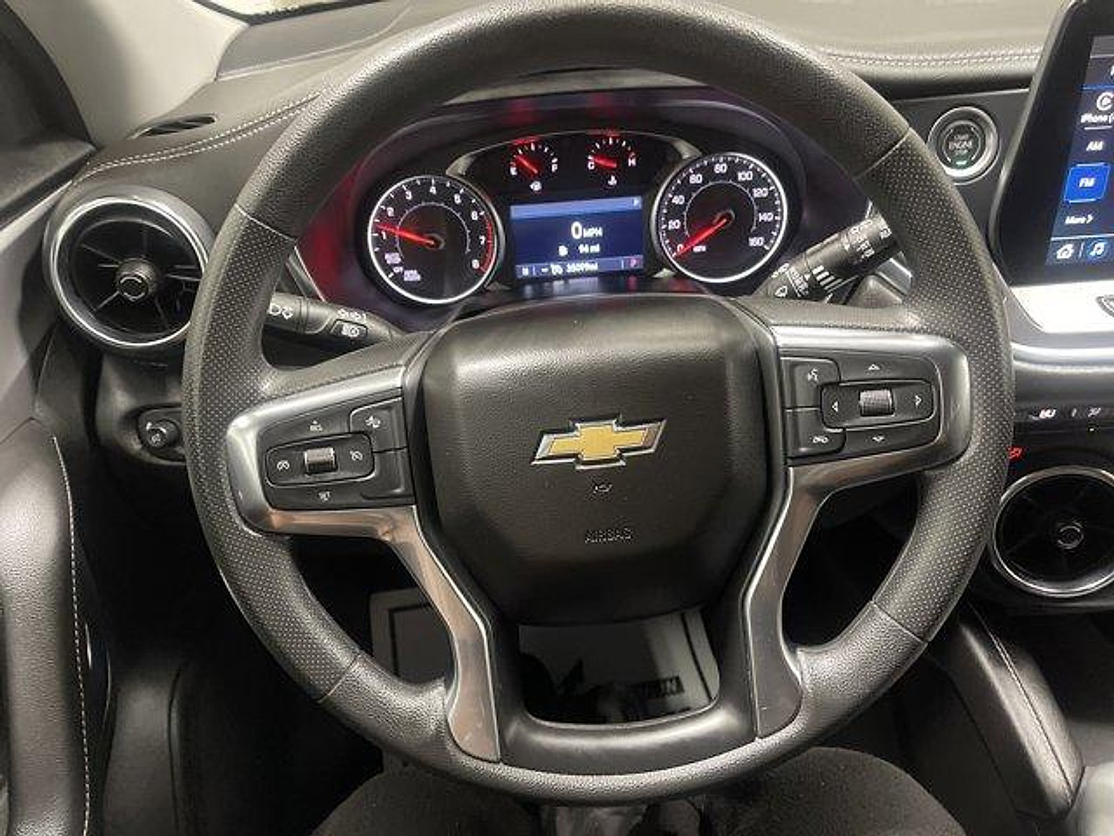 Used 2025 Chevrolet Equinox LT w/ Convenience Package II FWD image 24