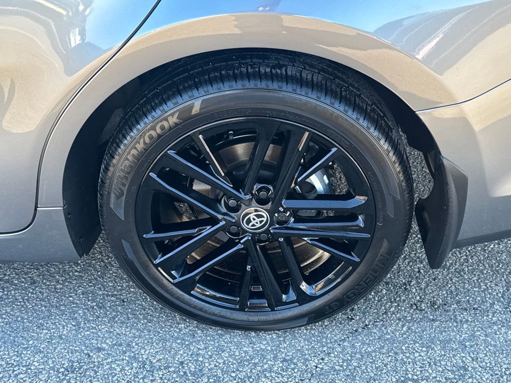 Used 2026 Toyota Camry SE w/ Convenience Package image 39