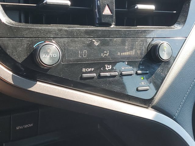 Used 2022 Toyota Camry SE FWD image 25