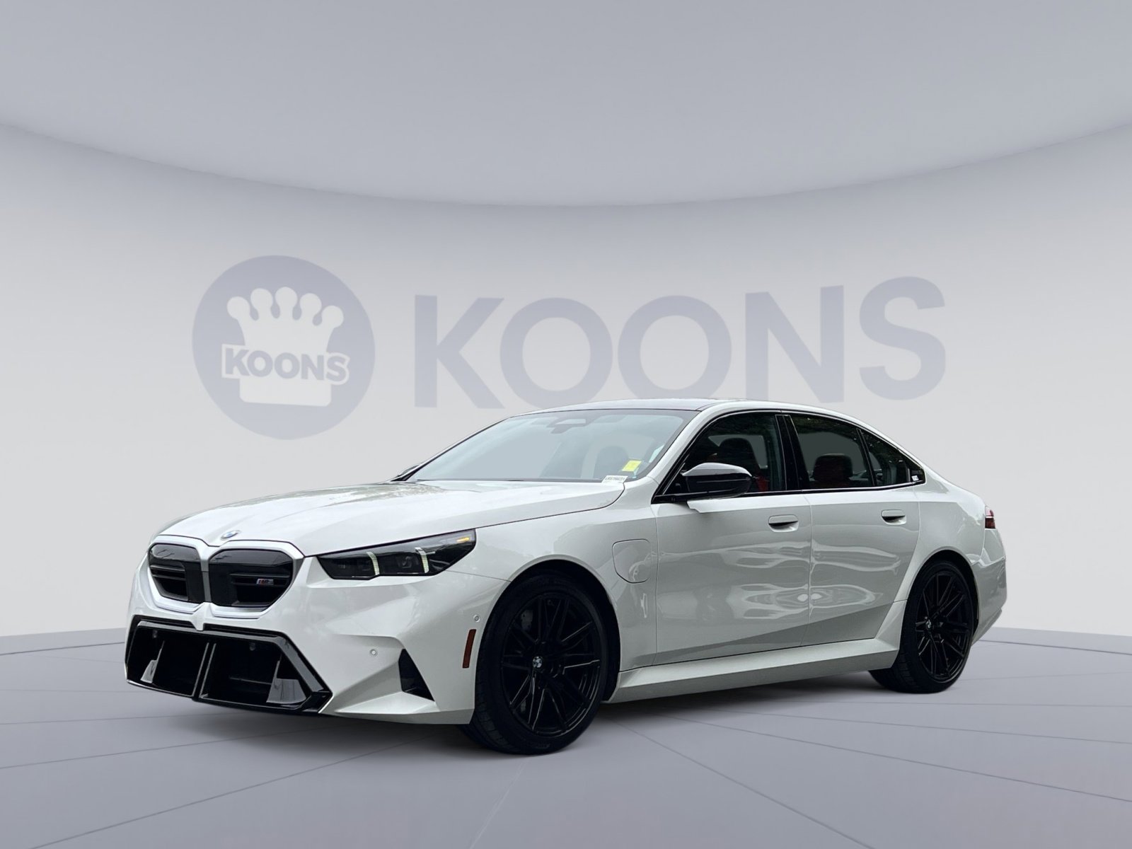 Used 2025 BMW M5 AWD/4WD image 1