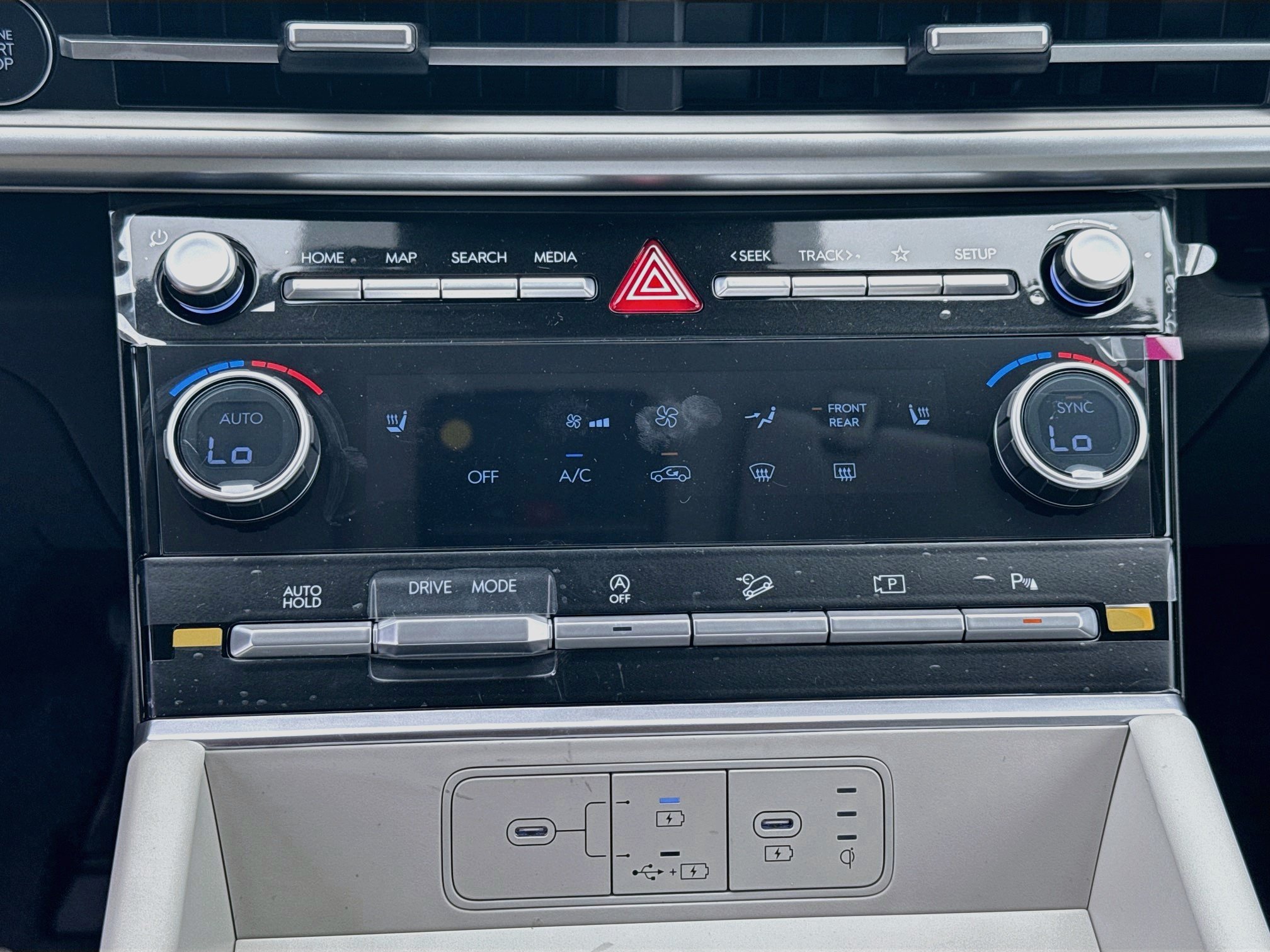 New 2027 Hyundai Santa Fe SEL FWD image 12