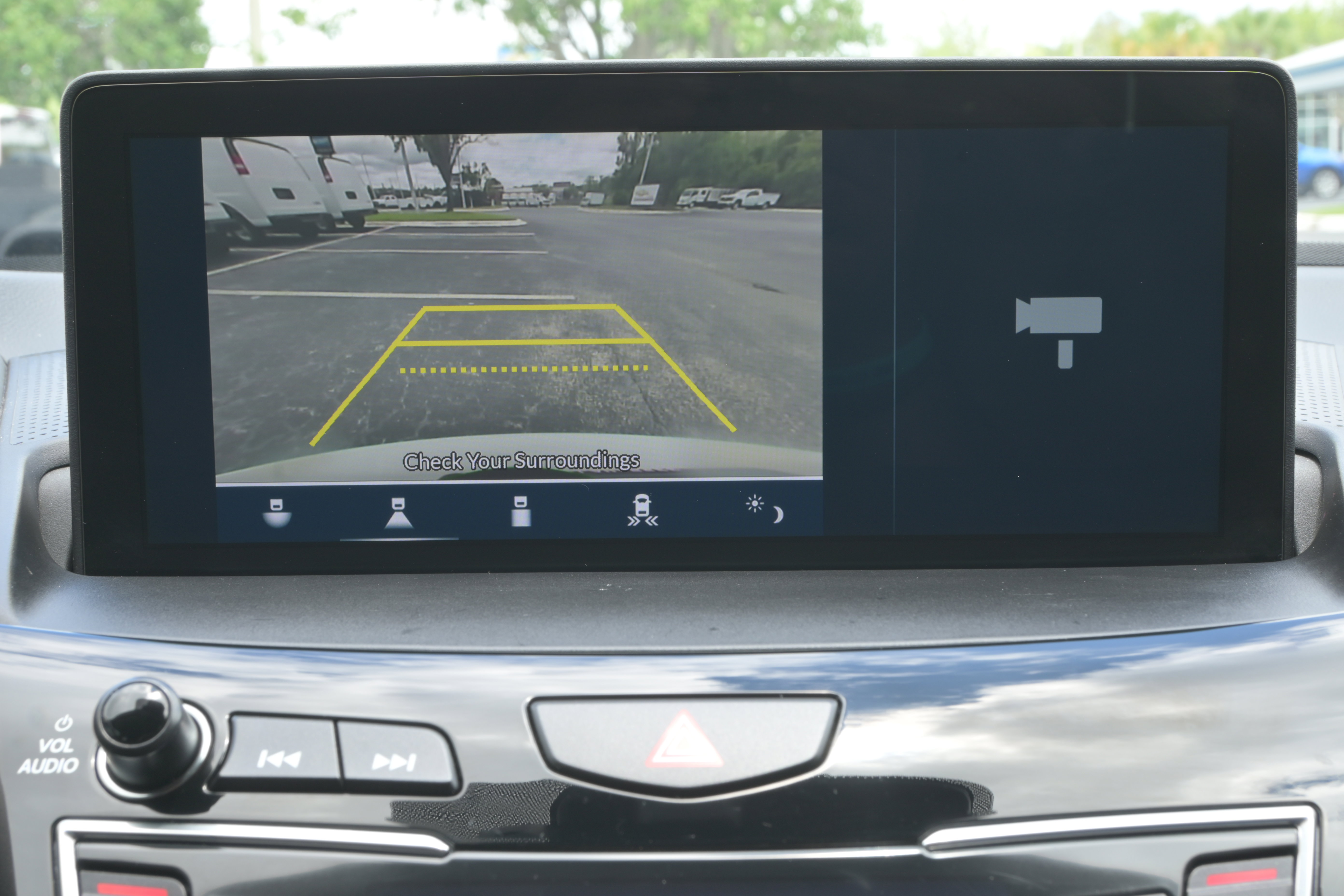 Used 2021 Acura RDX FWD w/ Technology Package image 18