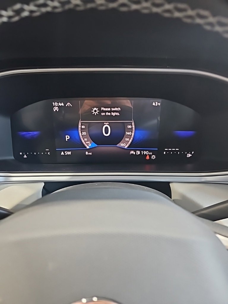 New 2026 Volkswagen Taos SE image 32