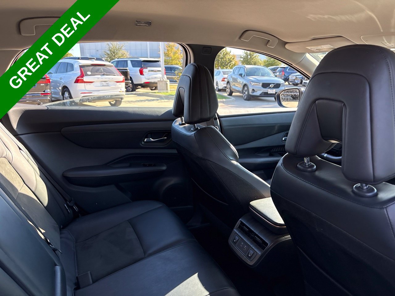 Used 2024 Nissan Ariya AWD image 14