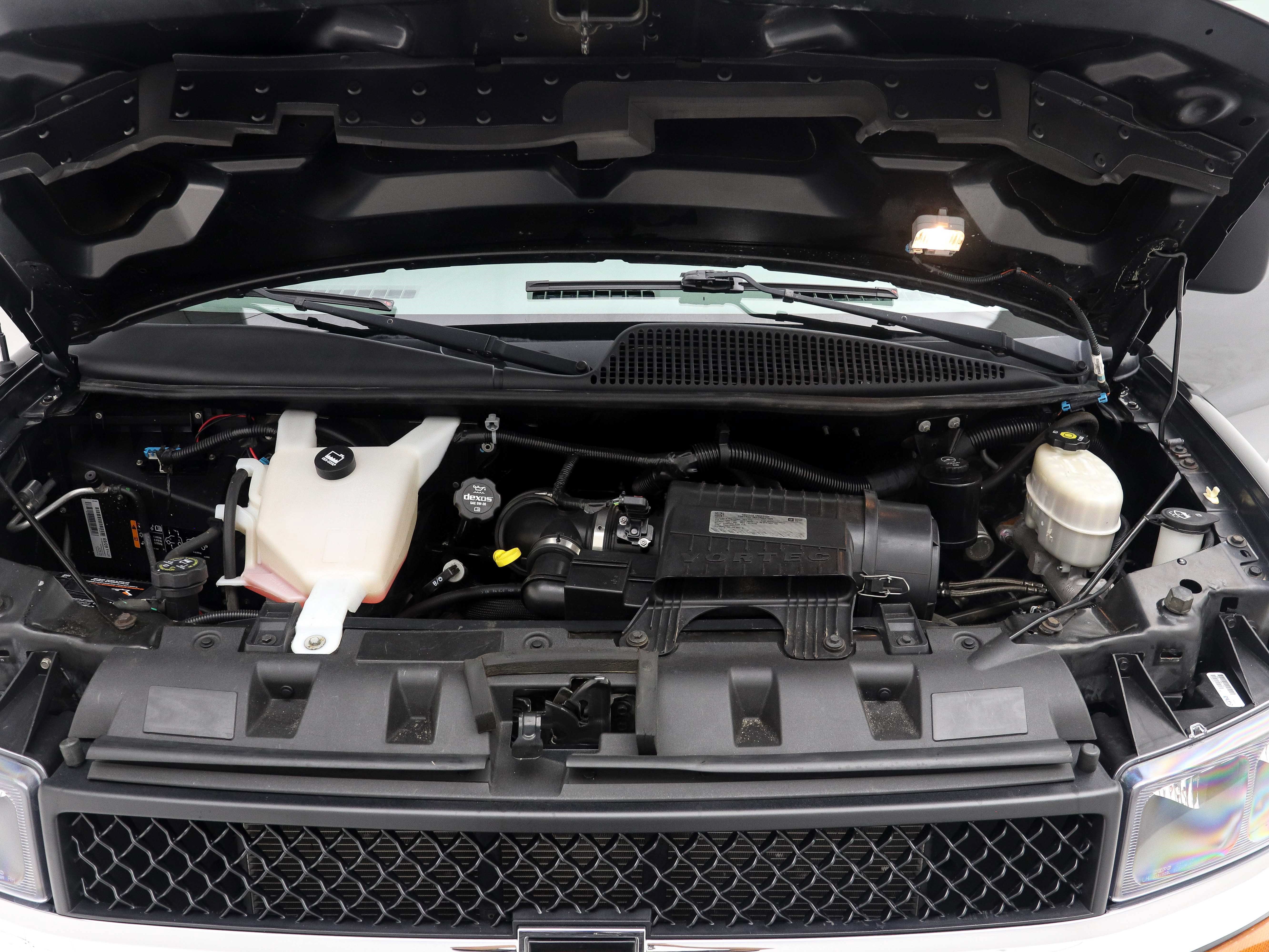 Used 2016 Chevrolet Express 2500 LS RWD image 32