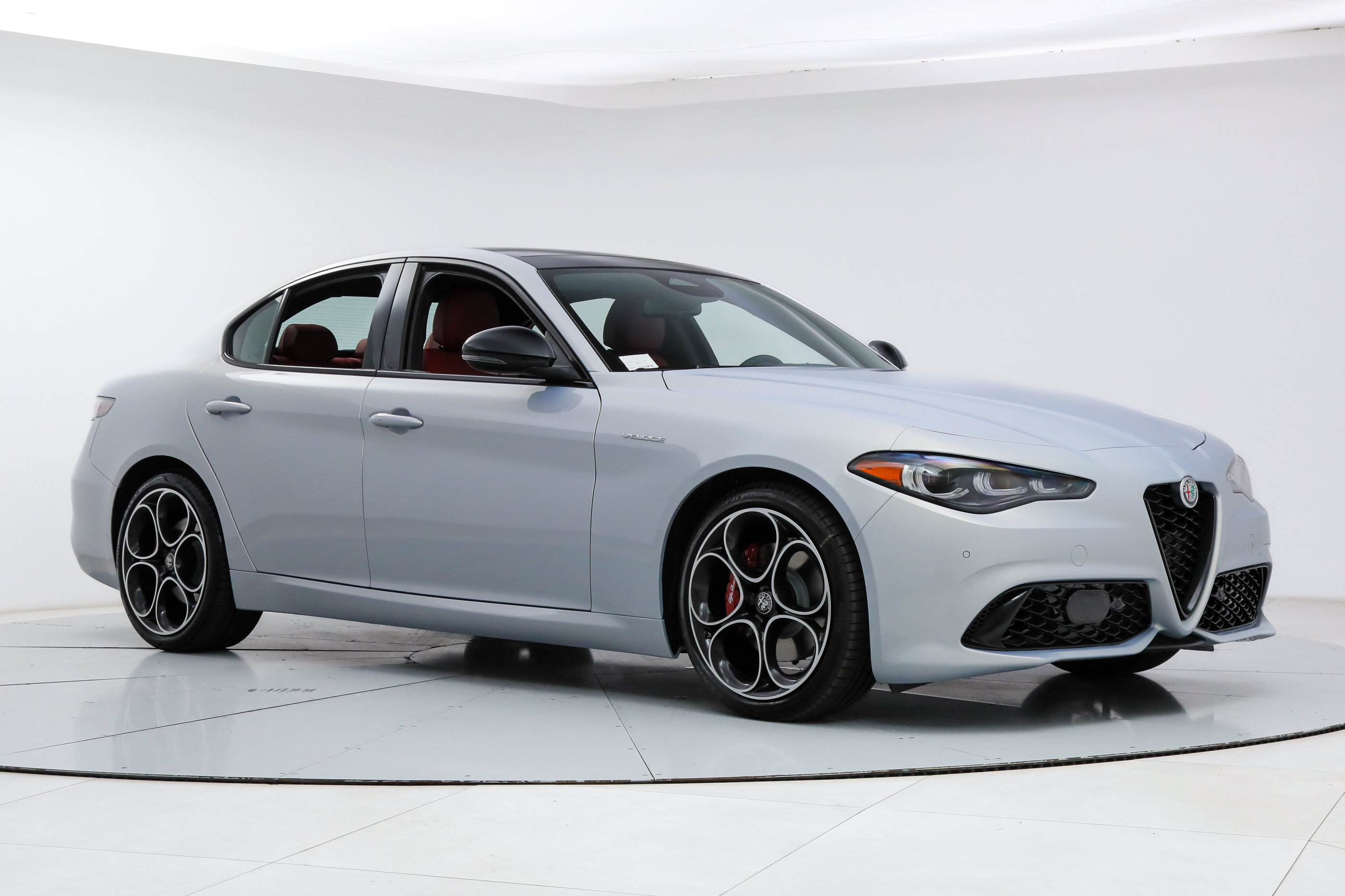 New 2026 Alfa Romeo Giulia w/ Driving Assist Package RWD image 6