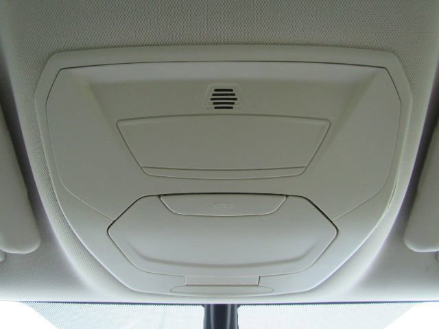 Used 2017 Ford C-MAX Titanium w/ Equipment Group 301A image 54