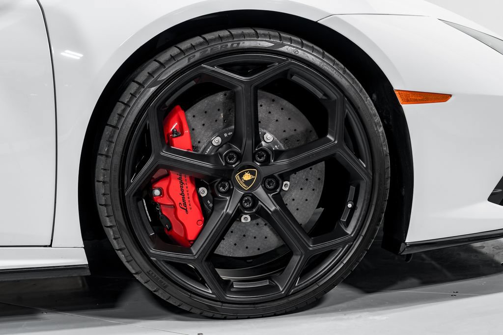 Used 2023 Lamborghini Huracan EVO RWD image 51