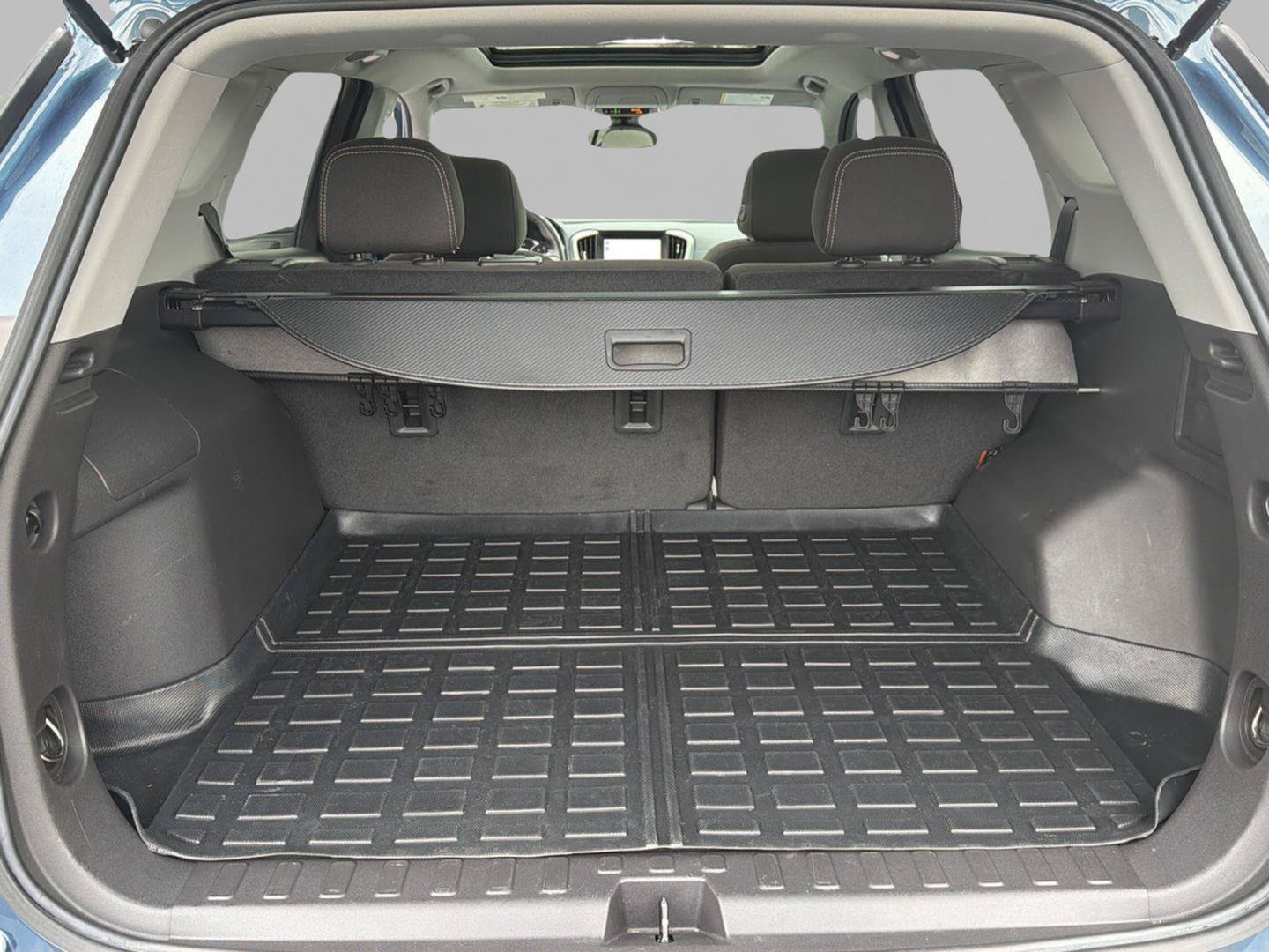 Certified 2024 GMC Terrain SLE w/ Driver Convenience Package FWD image 18