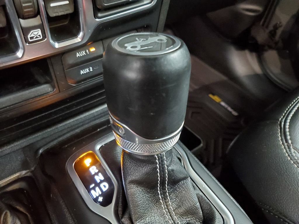 Used 2019 Jeep Wrangler Unlimited Sahara w/ Quick Order Package 24M Moab image 16