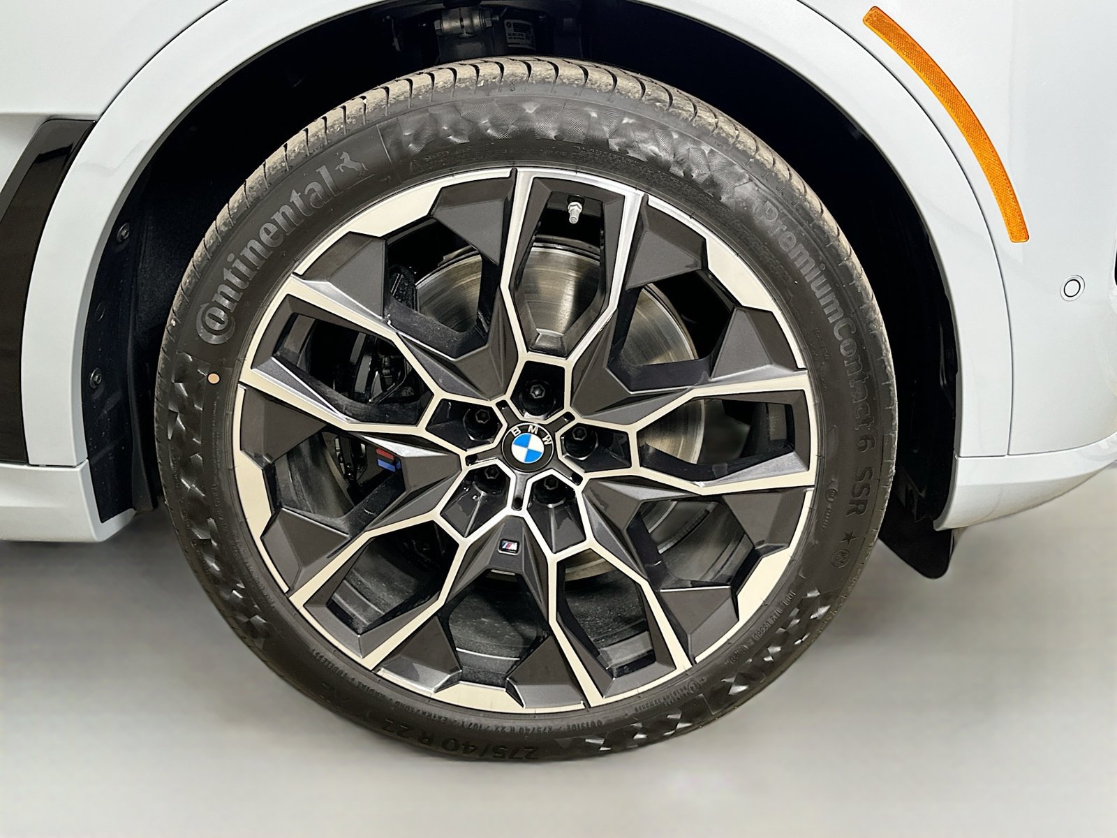 New 2027 BMW X7 xDrive40i w/ Executive Package AWD/4WD image 10