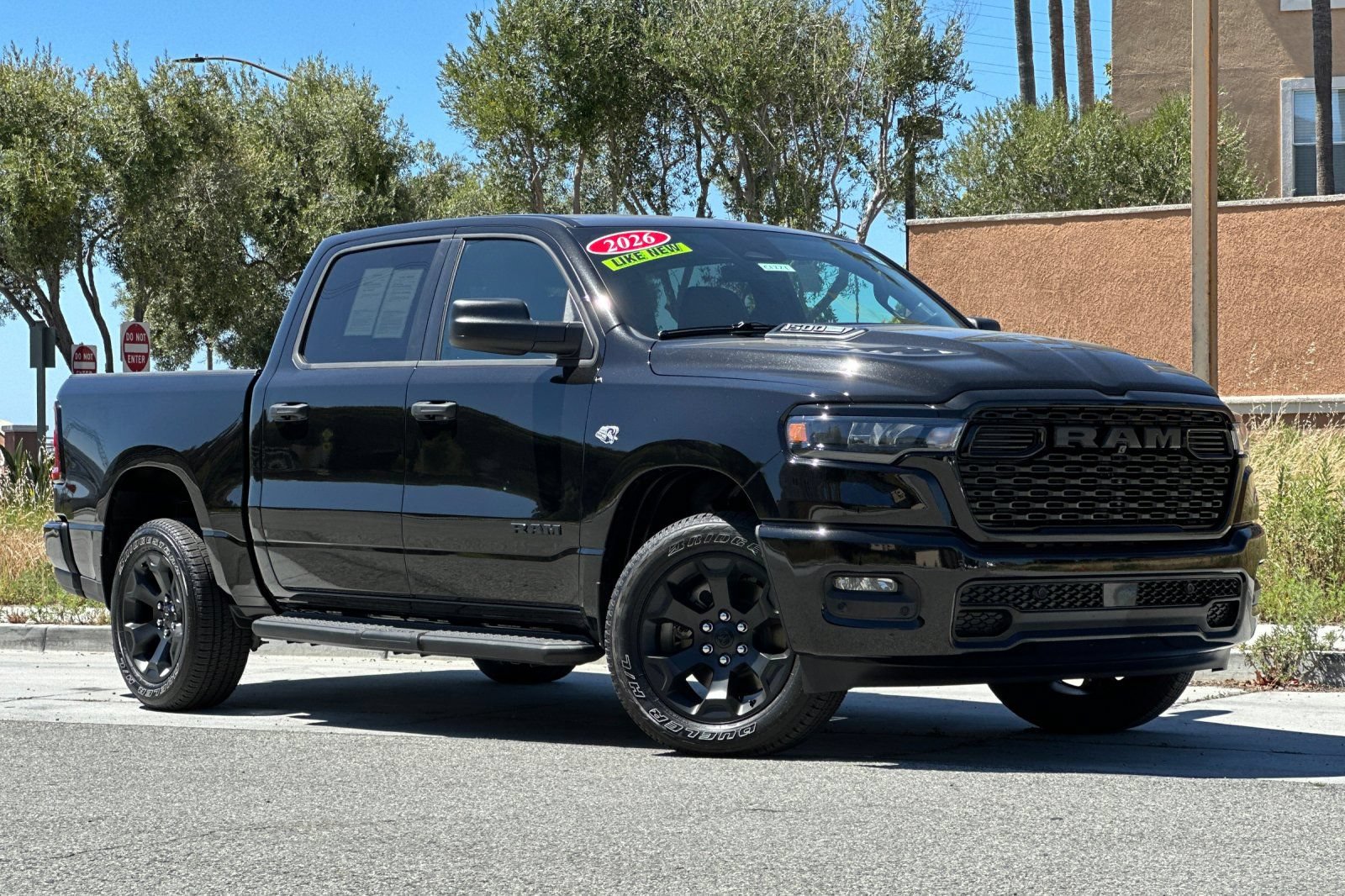 Used 2026 RAM 1500 Express AWD/4WD image 2