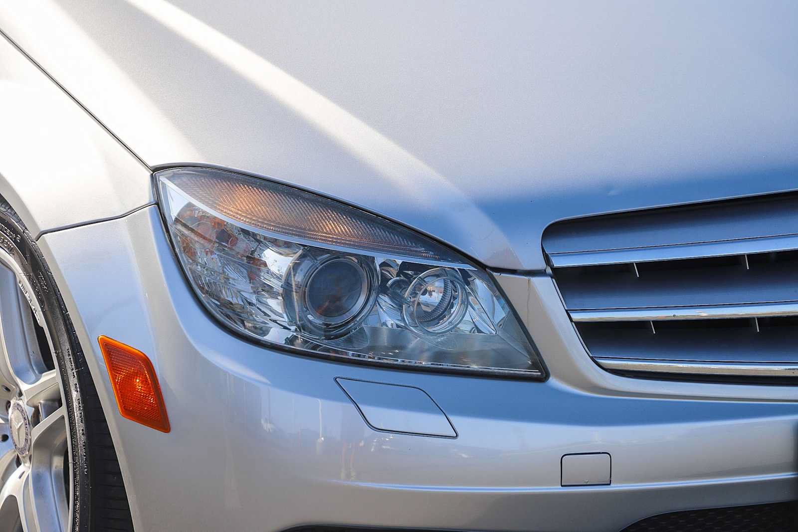 Used 2011 Mercedes-Benz C 350 Sport image 4
