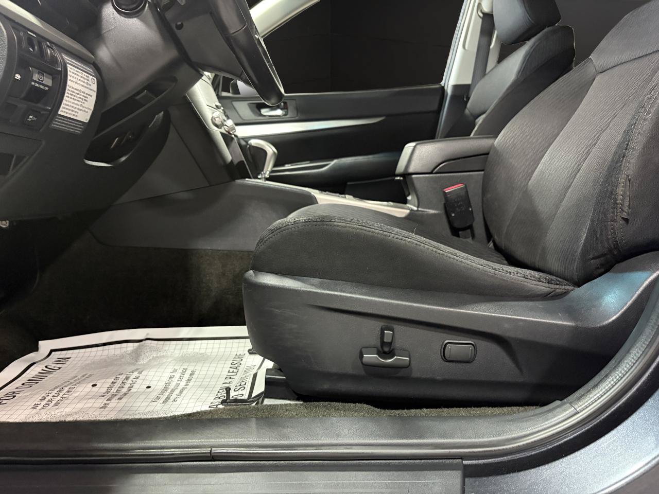 Used 2012 Subaru Outback 2.5i Premium AWD/4WD image 27