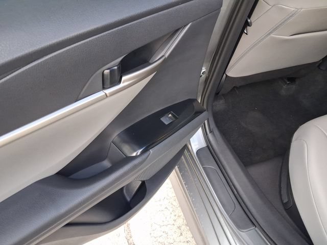 Used 2026 Toyota Camry SE FWD image 10