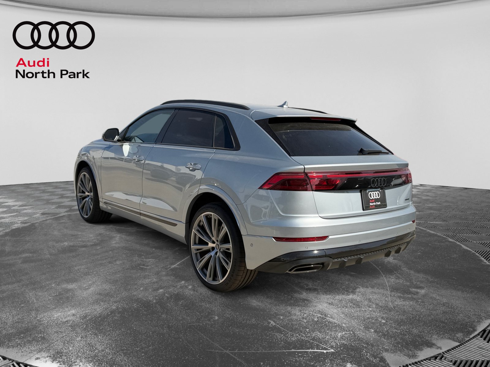 New 2027 Audi Q8 Prestige AWD/4WD image 3