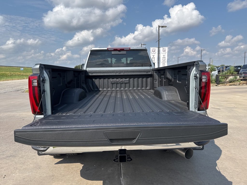 New 2026 GMC Sierra 3500 SLE w/ SLE Value Package image 7