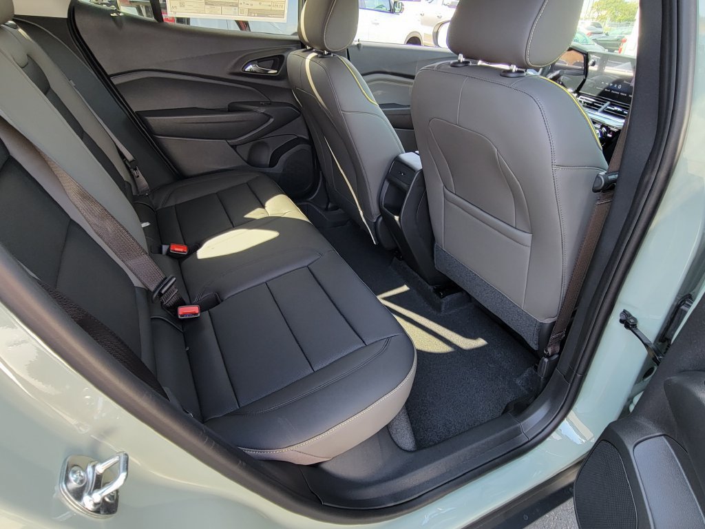 New 2026 Chevrolet Trax ACTIV w/ Driver Confidence Package FWD image 19