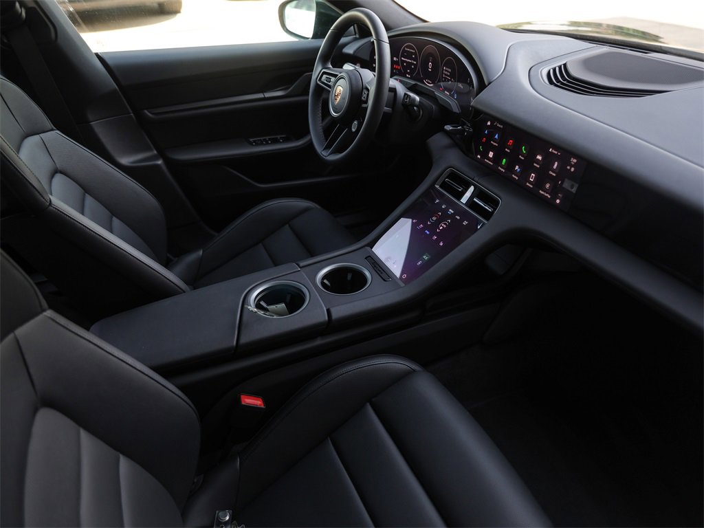 Used 2025 Porsche Taycan 4S image 33