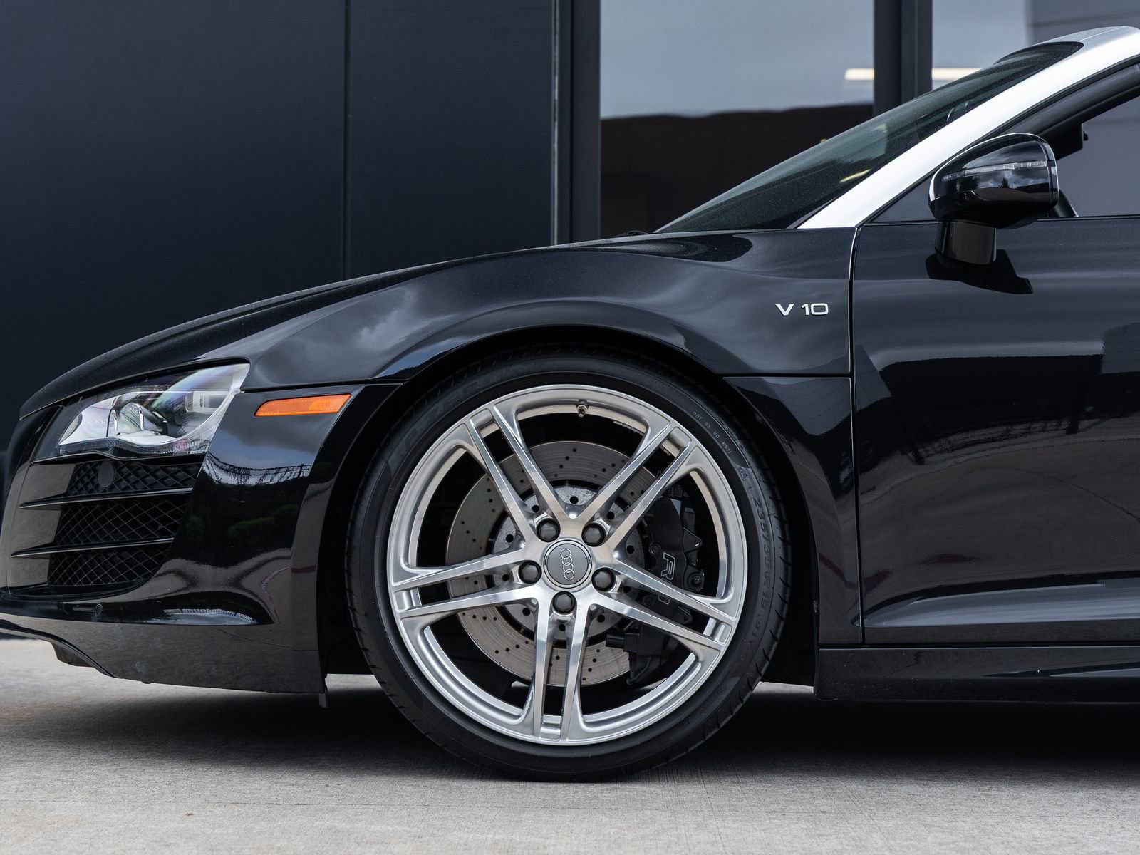 Used 2011 Audi R8 V10 AWD/4WD image 12