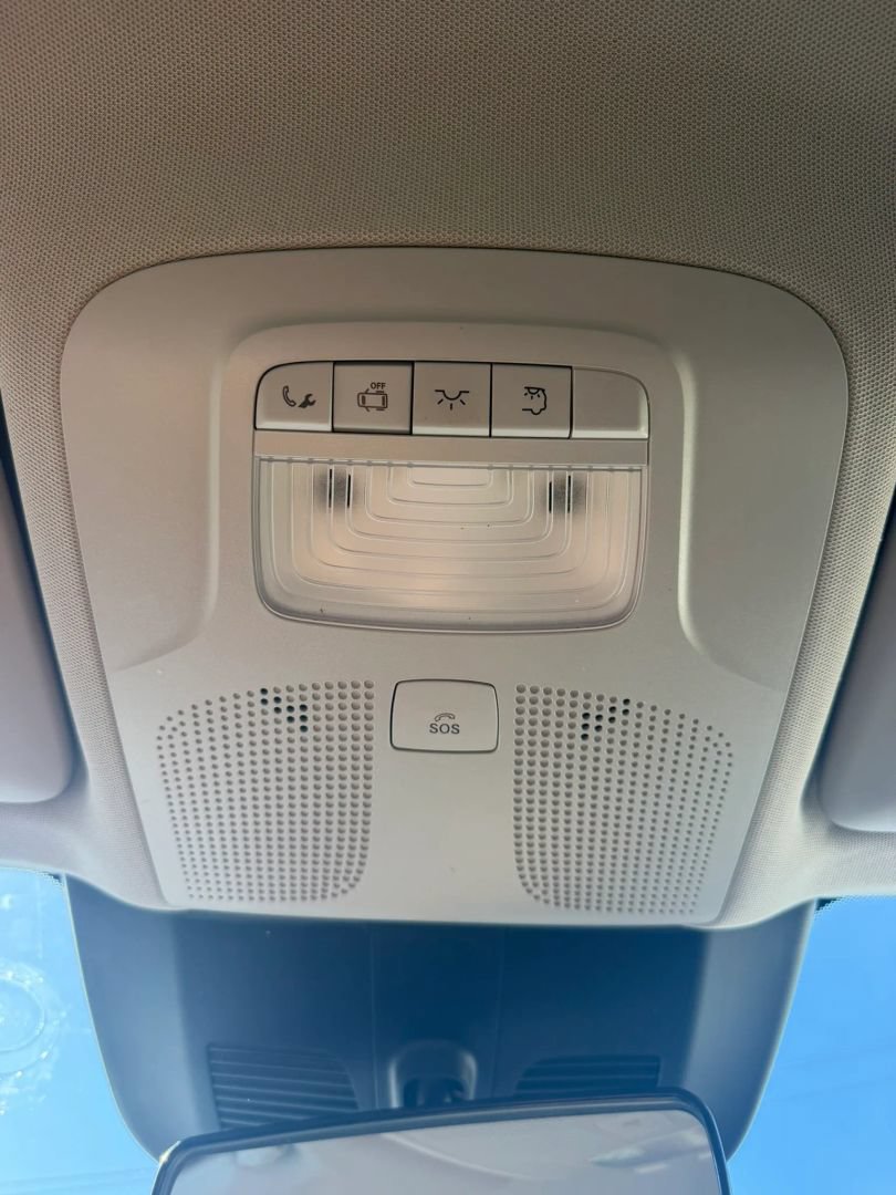 Used 2021 Mercedes-Benz Metris Passenger image 25