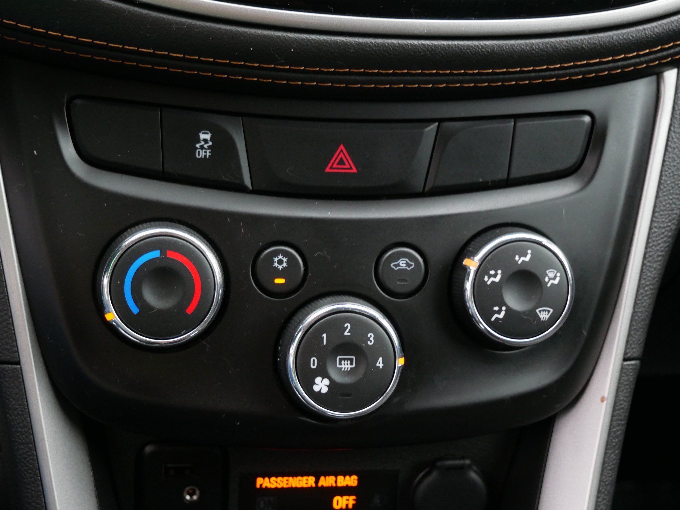 Used 2020 Chevrolet Trax LS w/ Tint and Cruise Package FWD image 23