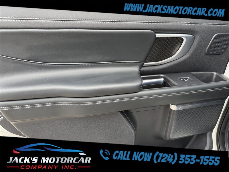 Used 2025 Ford Expedition Platinum w/ Stealth Appearance Package AWD/4WD image 26