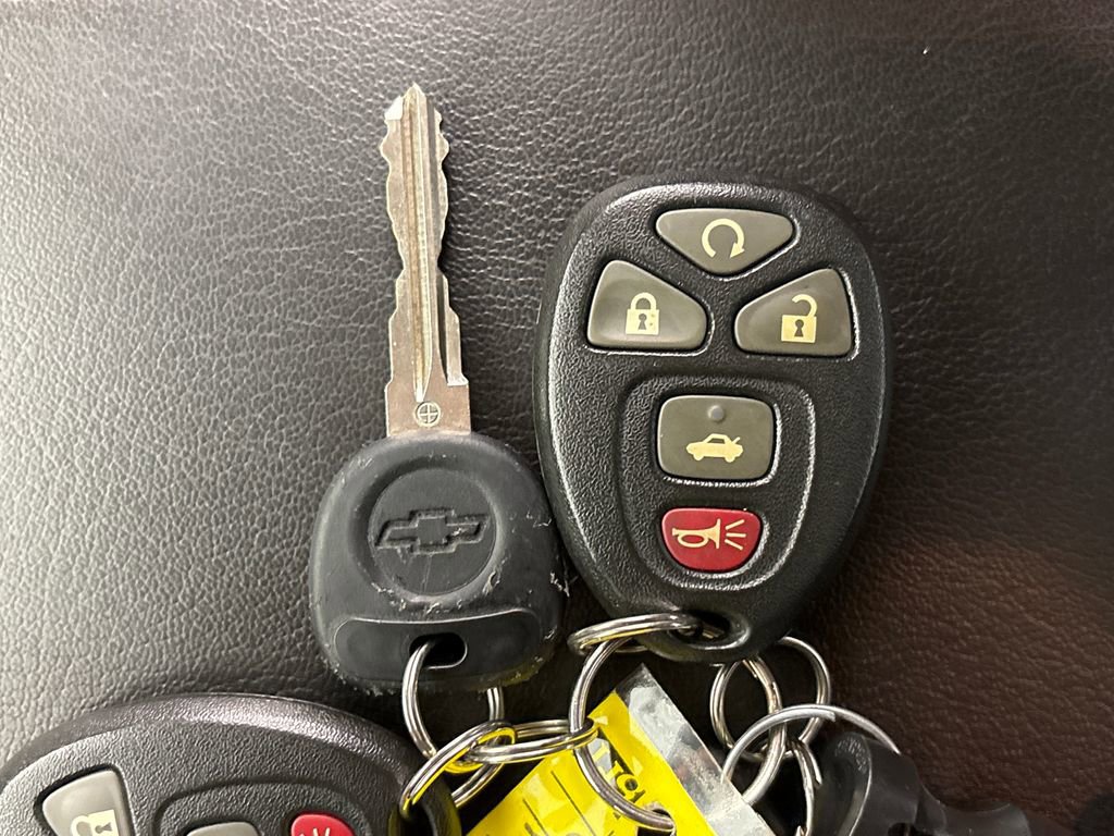 Used 2011 Chevrolet Impala LT FWD image 31