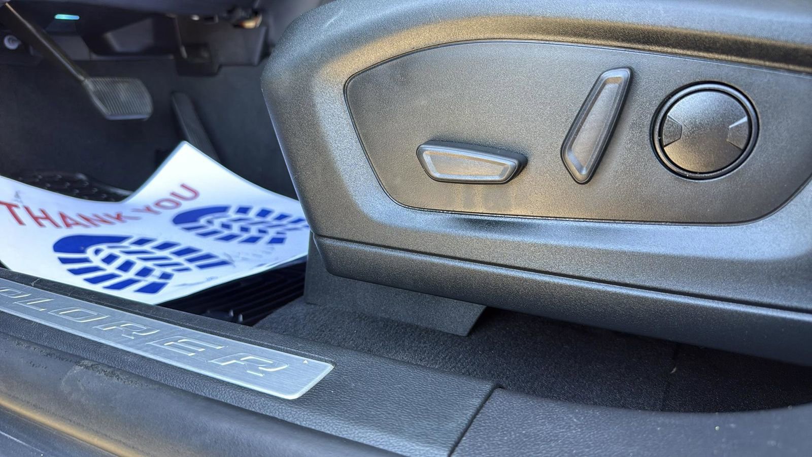 Used 2021 Ford Explorer Limited w/ Hybrid Equipment Group 310A image 11