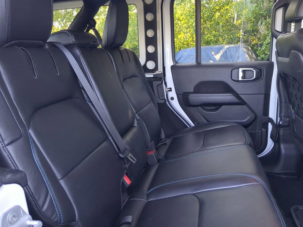 Used 2022 Jeep Wrangler Unlimited Rubicon 4xe image 7