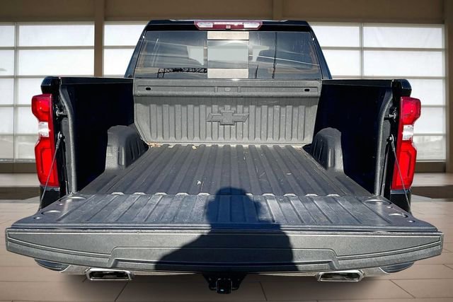 Used 2019 Chevrolet Silverado 1500 LTZ w/ LTZ Premium Package image 18