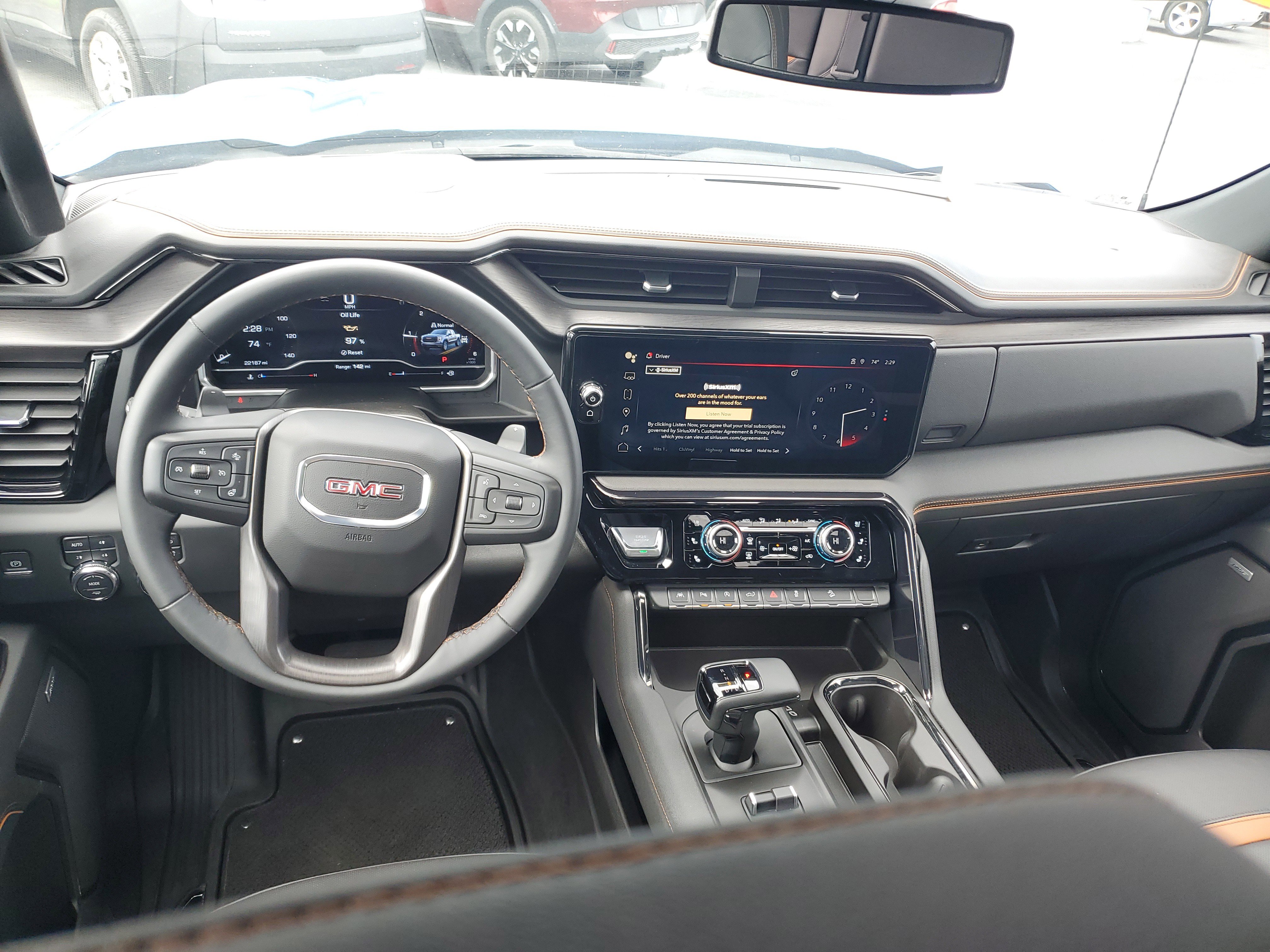 Used 2024 GMC Sierra 1500 AT4 w/ AT4 Premium Package image 8