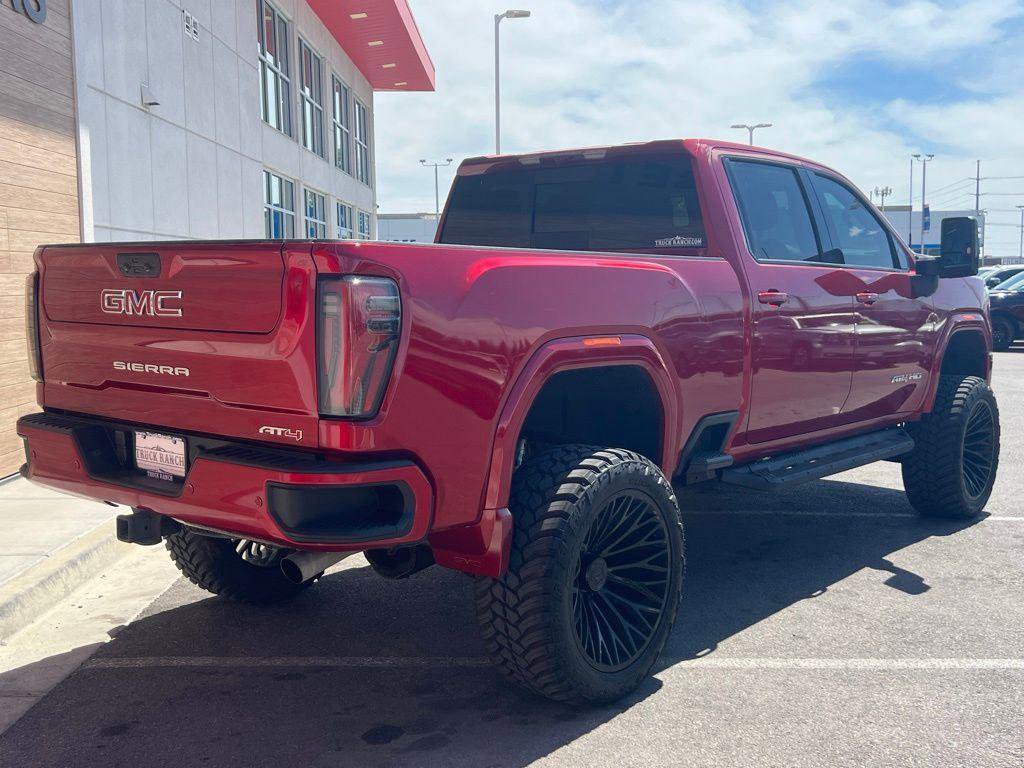 Used 2024 GMC Sierra 2500 AT4 w/ AT4 Preferred Package image 3