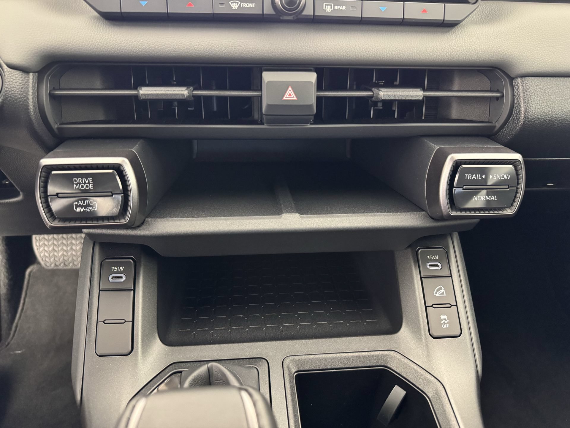 New 2026 Toyota RAV4 SE AWD/4WD image 3