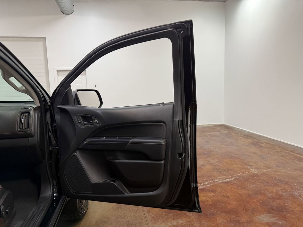 Used 2022 GMC Canyon AT4 w/ Trailering Package image 64