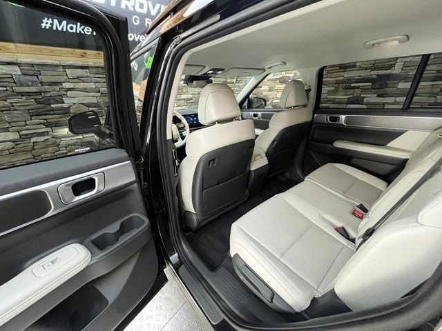 Used 2025 Hyundai Santa Fe SEL AWD/4WD image 36