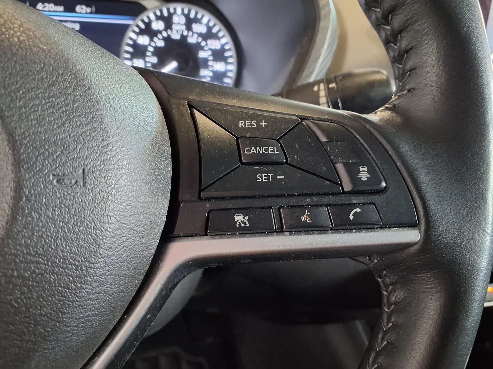 Used 2023 Nissan Sentra SV FWD image 23