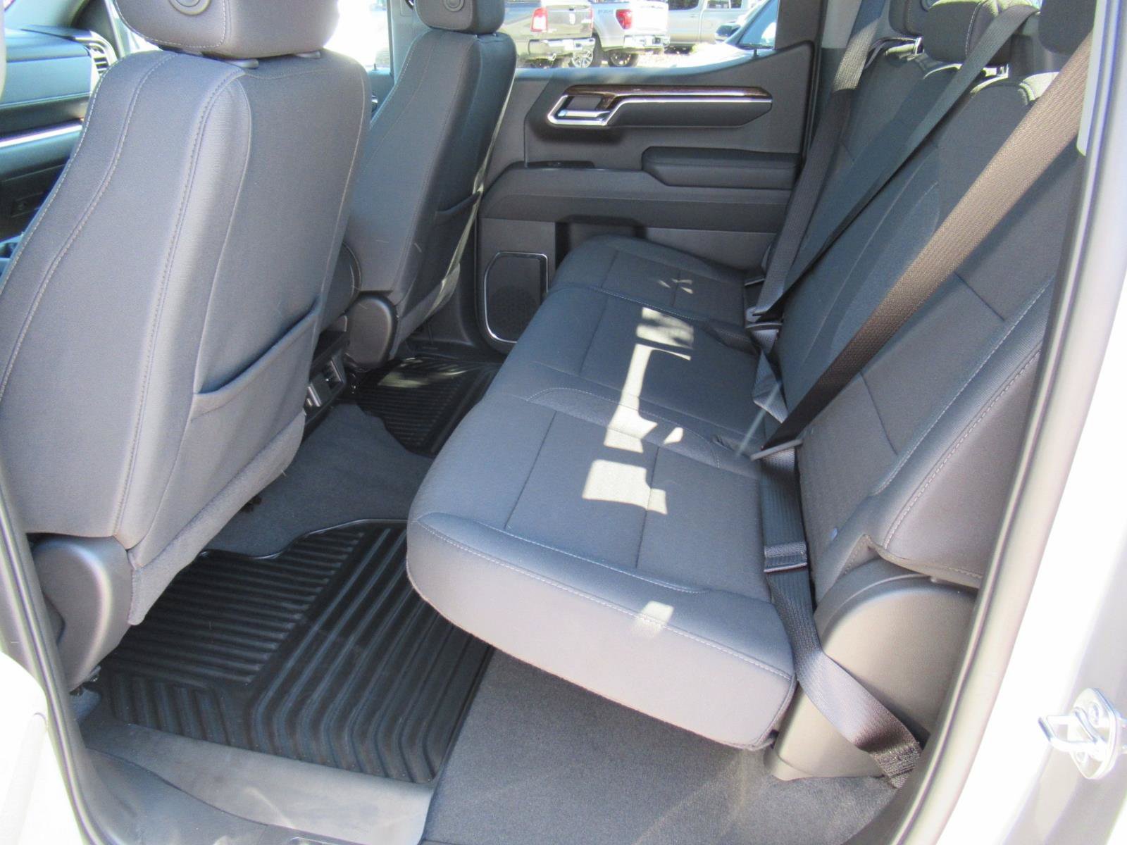 Used 2026 GMC Sierra 1500 SLE w/ Preferred Package AWD/4WD image 38