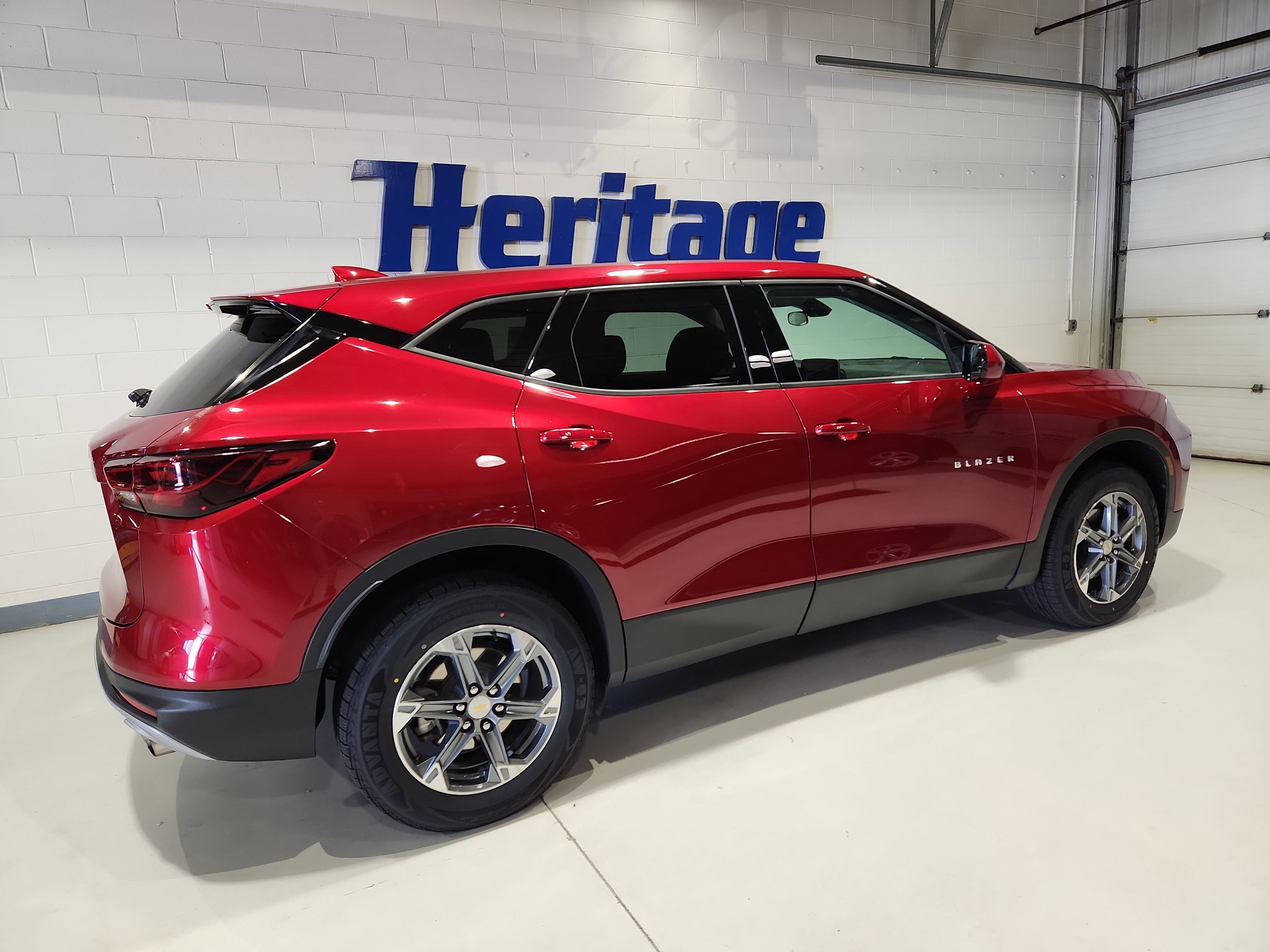 Used 2025 Chevrolet Blazer LT image 24