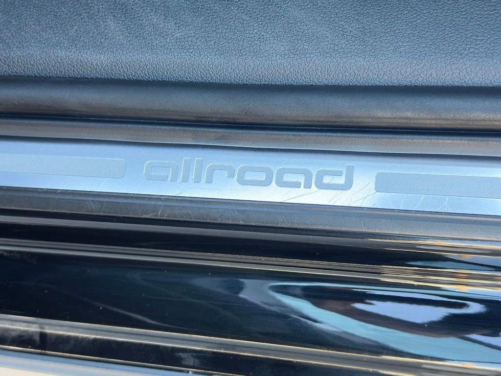 Used 2023 Audi A4 2.0T allroad Premium Plus w/ Premium Plus Package image 32