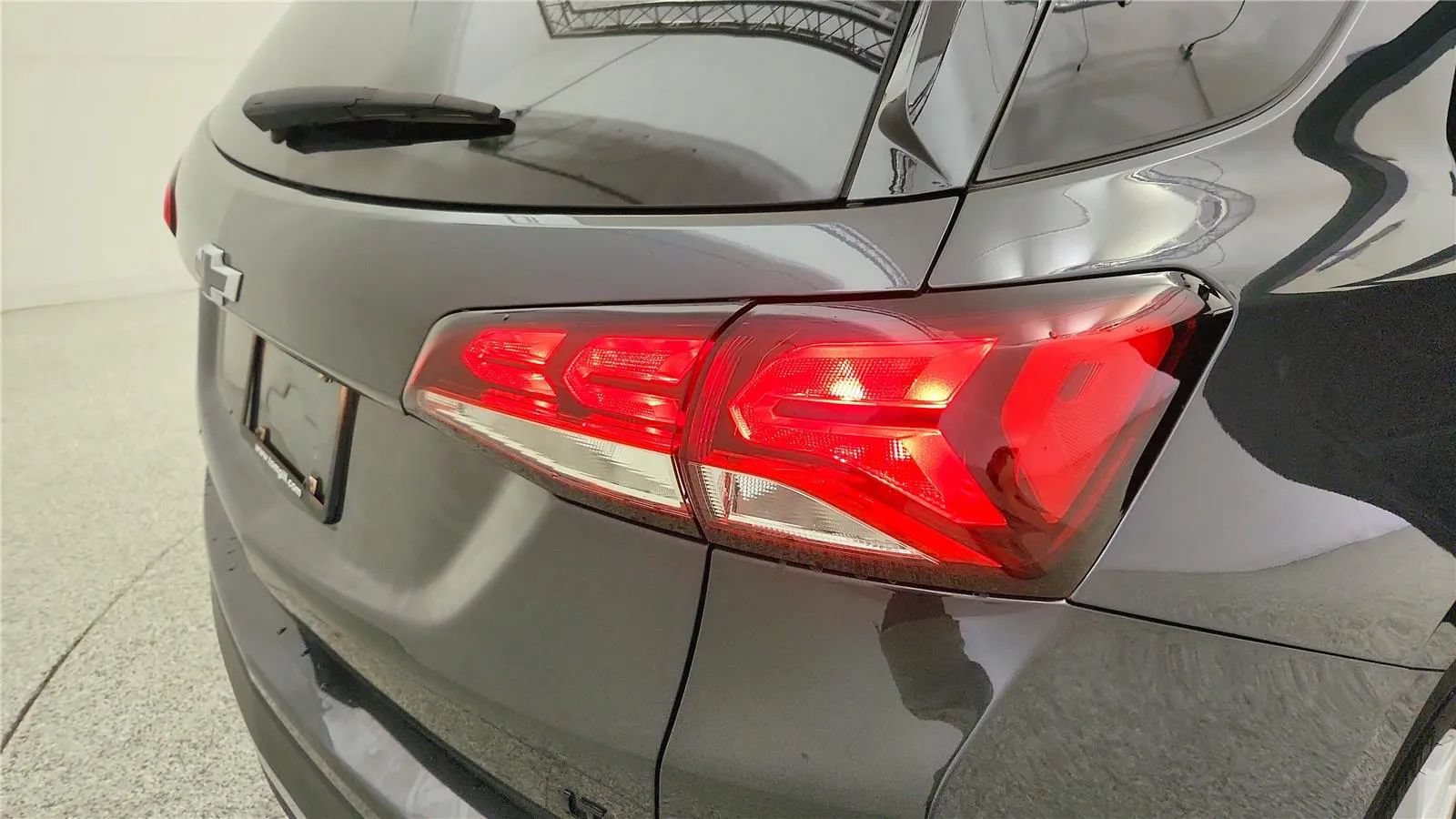 Used 2022 Chevrolet Equinox LT FWD image 34