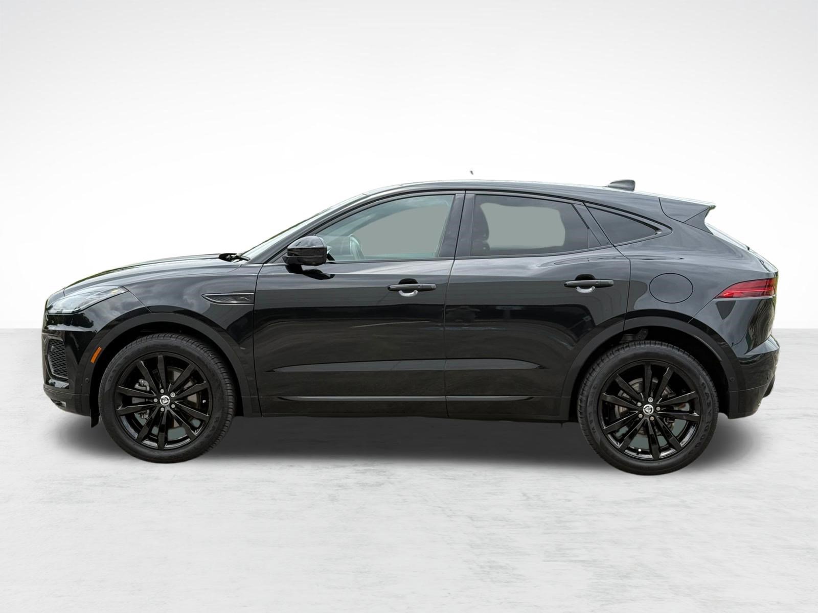 Used 2024 Jaguar E-PACE R-Dynamic SE AWD/4WD image 2