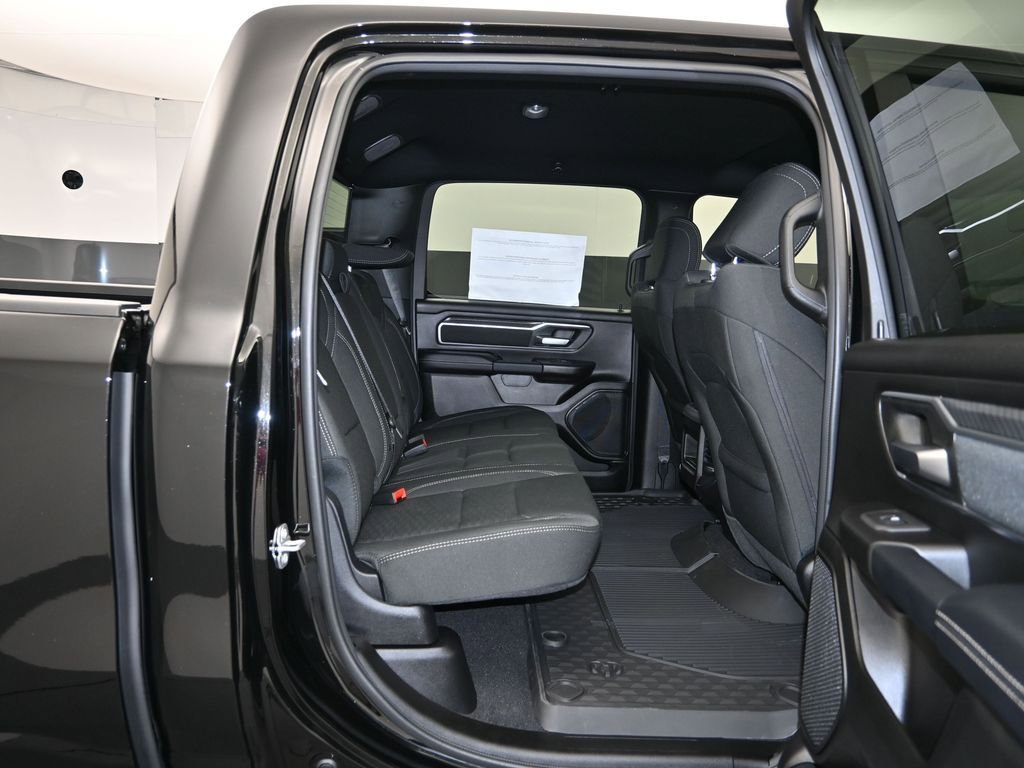 New 2026 RAM 1500 4x4 Crew Cab image 25